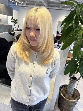 マルフェ 天王寺(marfe) 抜きっぱなしブリーチレイヤーカットミルクティーベージュ