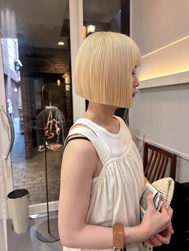 オーイット(ooit) *ブロンド×切りっぱなしボブ*