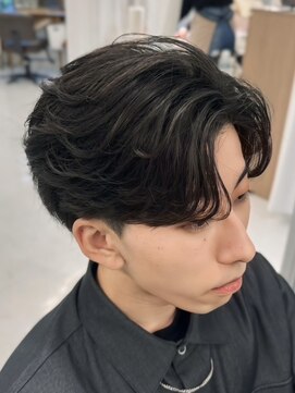 バース 梅田中崎町店(BIRTH) ニュアンスパーマセンターパートフェザーパーマメンズサロン