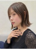 外ハネボブ大人ボブイヤリングカラーラテグレージュ寒色カラー