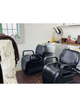 カラーやカットとのセットクーポンもご用意◎酵素を配合したヘッドスパで、極上のリラックスタイムを―。