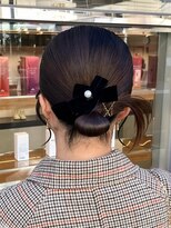ピークアブー ワン(PEEK-A-BOO ONE)&nbsp;ヘアセットアップスタイルカチモリヘアミディアムヘアタイト