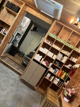 ヘアリビングアローネ(Hair Living Allone)の写真/朝のセットで悩まない!プロが提案する“似合う形”と、家で簡単に再現できる技術を驚きの価格で◎