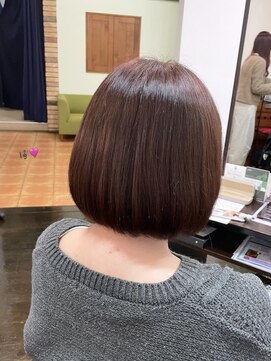 ラリュエル 江曽島店(La Ruelle.) ほんのりピンク♪