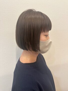 美容室ヒラトヤ 都南店 ツヤ感大人ストレートボブ×透明感オリーブカラー