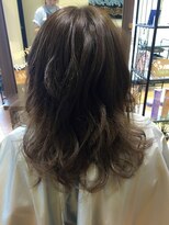 ヘアディレクション ビークス 上並榎店(HAIR DIRECTION BEECX)&nbsp;透明感たっぷりのアッシュ系グラデーションカラー