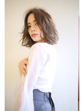 エルサフィロ キタハマ(el zafiro kitahama) 【el  zafiro  kitahama】ゆるふわエアリーカールボブ☆