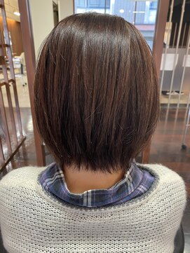 ビューティーヘアサロン アングル 八戸ノ里店(Beauty Hair Salon angle) シャープな大人ショートボブ