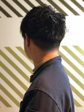 バーバーバー アカバネ(BARBER-BAR AKABANE) 大人の刈り上げスタイル【BARBER-BAR】