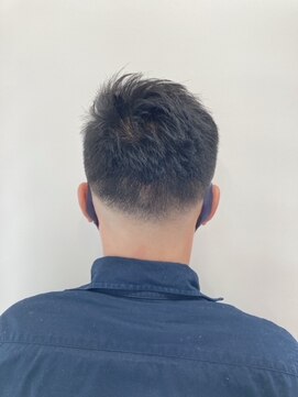 ヘア プロデュース アイモ(Hair Produce Aimo) 簡単スタイリングのビジネスマン向けフェードヘア♪