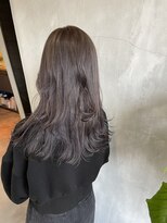 ティティ(TiTi)&nbsp;レイヤーロング×スモーキーグレージュ[TiTi_栗林れい]