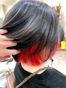 デザイナーズ ファクトリー(Designer's Factory) レッドインナーカラー ボブカット