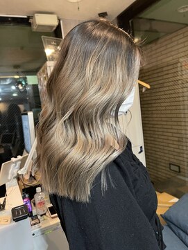 ラフ(LAFF) #黒髪#ボブルフ#ネビージュ#小顔#ワンレン