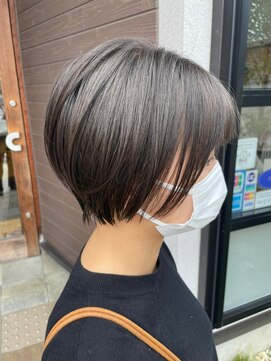 プルス 墨染店(PLUS) ツヤ感立体ショート【墨染駅/藤森駅/伏見駅/ハイライト/透け感】