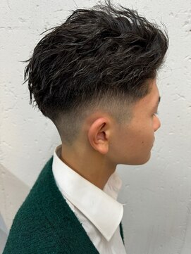 リッチ 菊名店(Rich) ツイストパーマ メンズショート フェード 刈り上げ ビジネス