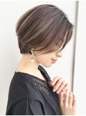 ショートボブ前髪なしハイライト