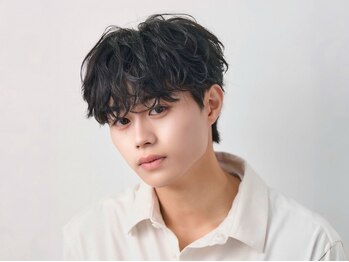 ネクストメンズ 表参道(NEXT men's)の写真/<月300名以上担当>圧倒的なリピート率!ダメージレス【ニュアンスパーマ/men's/メンズパーマ/パーマ/眉毛］