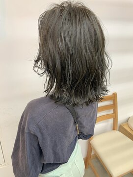 キューズ クラブ(cuz KLUB) 【cuzKLUB】ミディアムボブかけるオリーブアッシュ*池袋