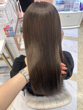 リー 梅田(Lee) 髪の毛の広がりが気になる方必見!