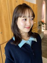 ガーデンヨコハマエスト(GARDEN YOKOHAMA est) 外ハネ レイヤー ミディアム 前髪 ココアベージュ 小顔