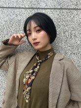 【首元を綺麗に見せる】常にトレンドに合わせた「ボブスタイル」