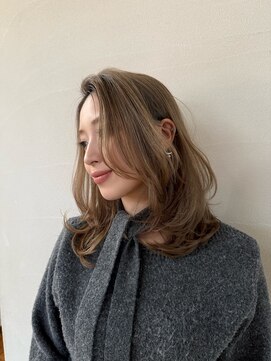 サロンドモリ レイヤーカット/ハッシュカット/ミルクティベージュ