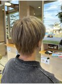 ミルクティーベージュ