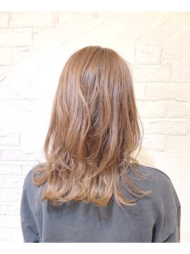 ウーロス(uros.) レイヤー☆ミディアム