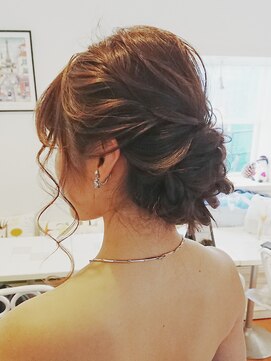 プレスト ベル 三宮 駅前店(Presto belle) 【プレストベル】 人気!ツイストルーズアップ