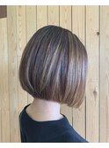シュッとした前下がりボブ