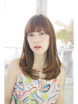 トランクイル サフリック(TRAN9UIL safric) 20代・30代・40代　力を抜いてまとえるロング