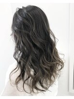 シエスタ バイ アンブルリュクス(siesta by amble luxe)&nbsp;赤みを抑えたダークグレージュ