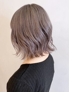 アイティーバイアルバム 八王子店(IT by ALBUM) ラベンダーグレージュ_くびれミディイヤリングカラー_ba325721