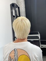 ココ 本八幡(KOKO)&nbsp;波巻きツイストスパイラルフェザーパーマ刈り上げセンターパート