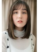くすみベージュ細めハイライト黒髪艶感ストレートY戸頭20代30代