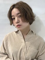 ローレン(Loren) センターパート／ショート