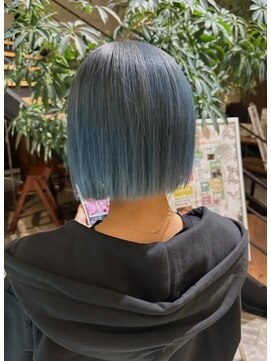 ビーワールド(B WORLD) 切りっぱなしボブ/ケアブリーチ/タッセルボブ