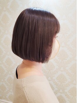 ティンク(Tink)の写真/大胆スタイルチェンジもおまかせ☆丸み×くびれで横顔美人♪扱いやすく、まとまりの良いスタイルを実現！