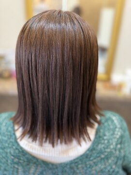 ガレリアエレガンテ 尾張旭店(GALLARIA Elegante) パッツンボブ