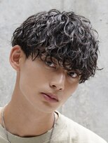 フィフス 大分(fifth)&nbsp;大分刈り上げツーブロックマッシュツイストスパイラルパーマ