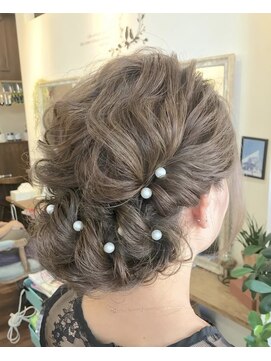 オールバイワンネス(ALL by One'Ness) 結婚式ヘアメイク