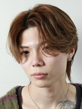 クロトヴィラ 天神大名(KUROT villa) 毛流れセンターパートウルフ