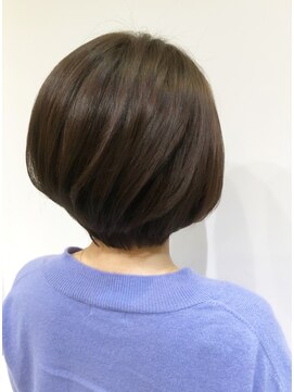 ロウブ(roubu.) 【roubu.】カットだけで作る小顔ボブ
