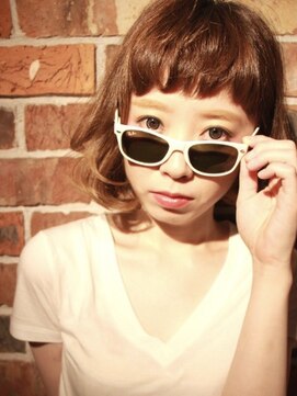 ロータス ヘアデザイン(LOTUS hair design.) クシャっとラフに広がったボブとちょっと短めの前髪は相性抜群