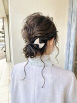 エイミーバイアフロート(amie  by afloat)&nbsp;◇ おくれ毛たっぷり☆まとめ髪