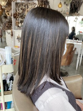 シェリ ヘアーアンドメイク(Cherie hair＆make) 酸性ストレートでツヤのあるスタイルに♪