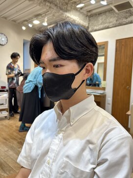 エクリ 麻布十番(equri) ニュアンスパーマセンターパート