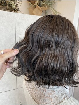 ニル(nil) 透明感カラー