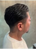 ツーブロック　刈り上げ　メンズビジネスショート　アップバング