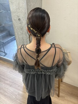 エフバイラブランシュ 大宮東口店(ef by La Blanche) 箔付きタイトヘアアレンジ/大宮東口タイトヘアアレンジ